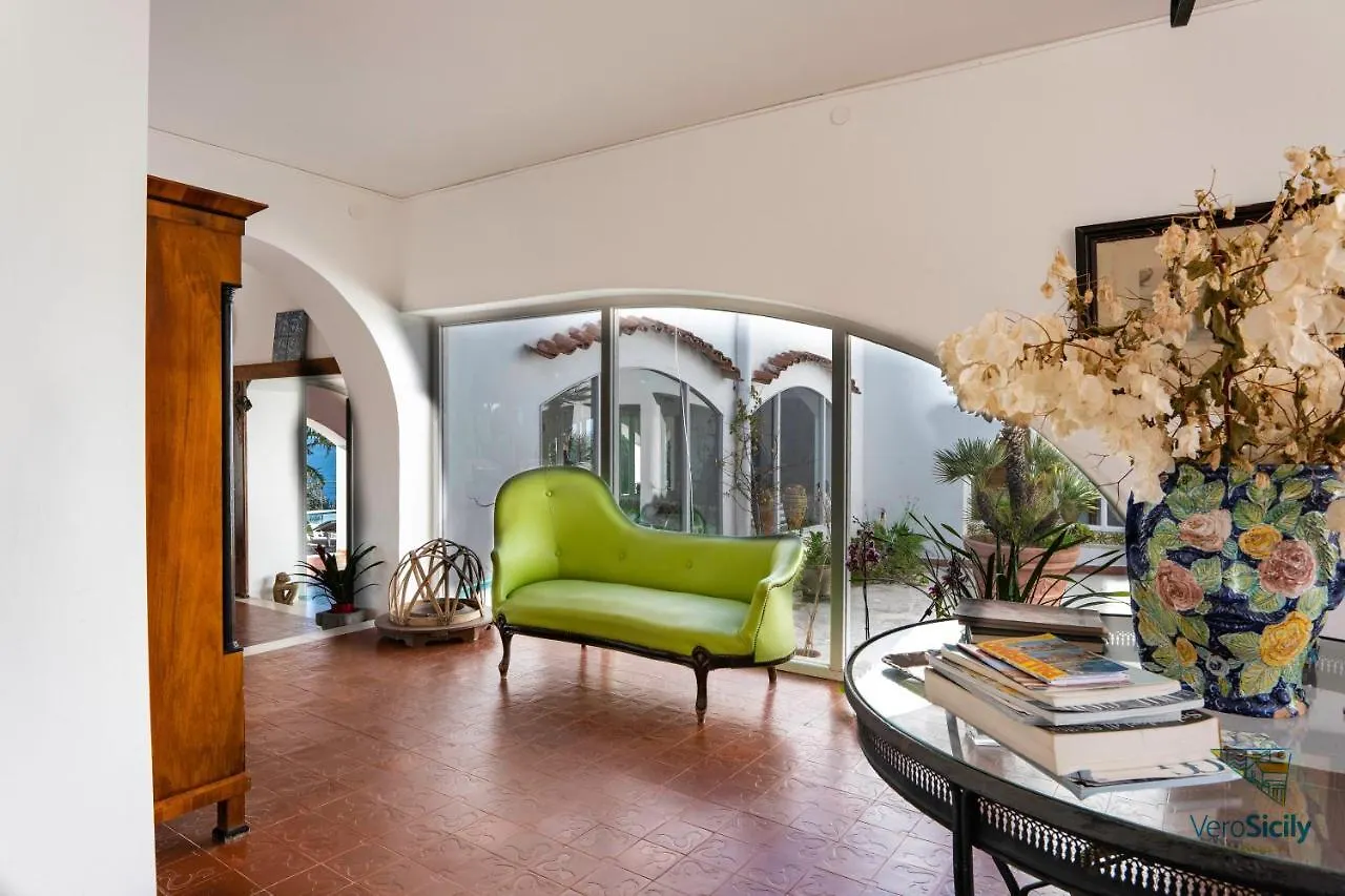 Villa Giacona Venuti Terrasini