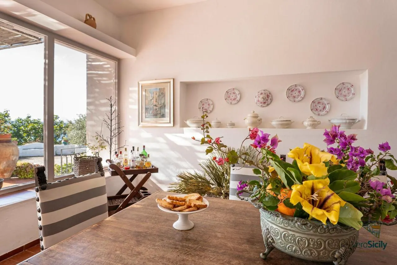 Villa Giacona Venuti Terrasini