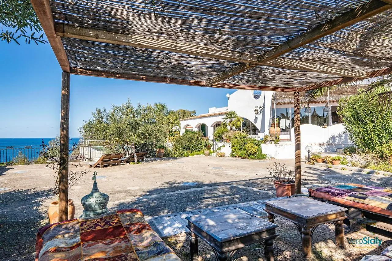 Villa Giacona Venuti Terrasini