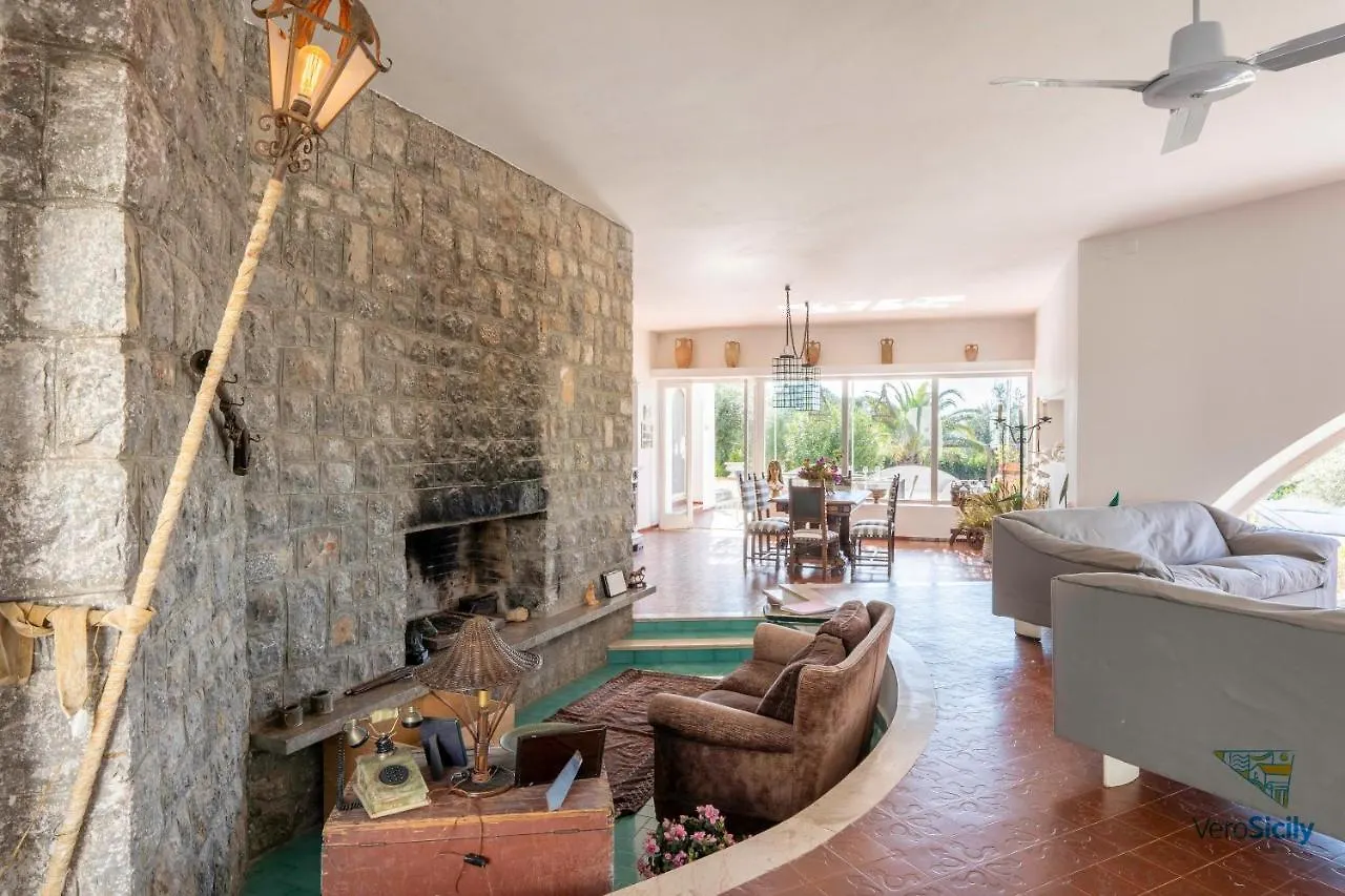 Villa Giacona Venuti Terrasini