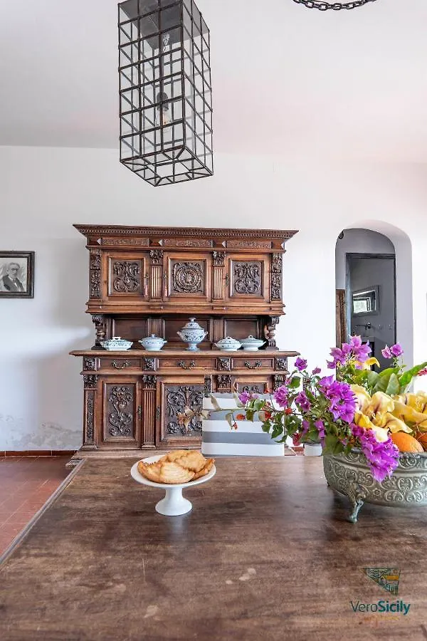 Villa Giacona Venuti Terrasini