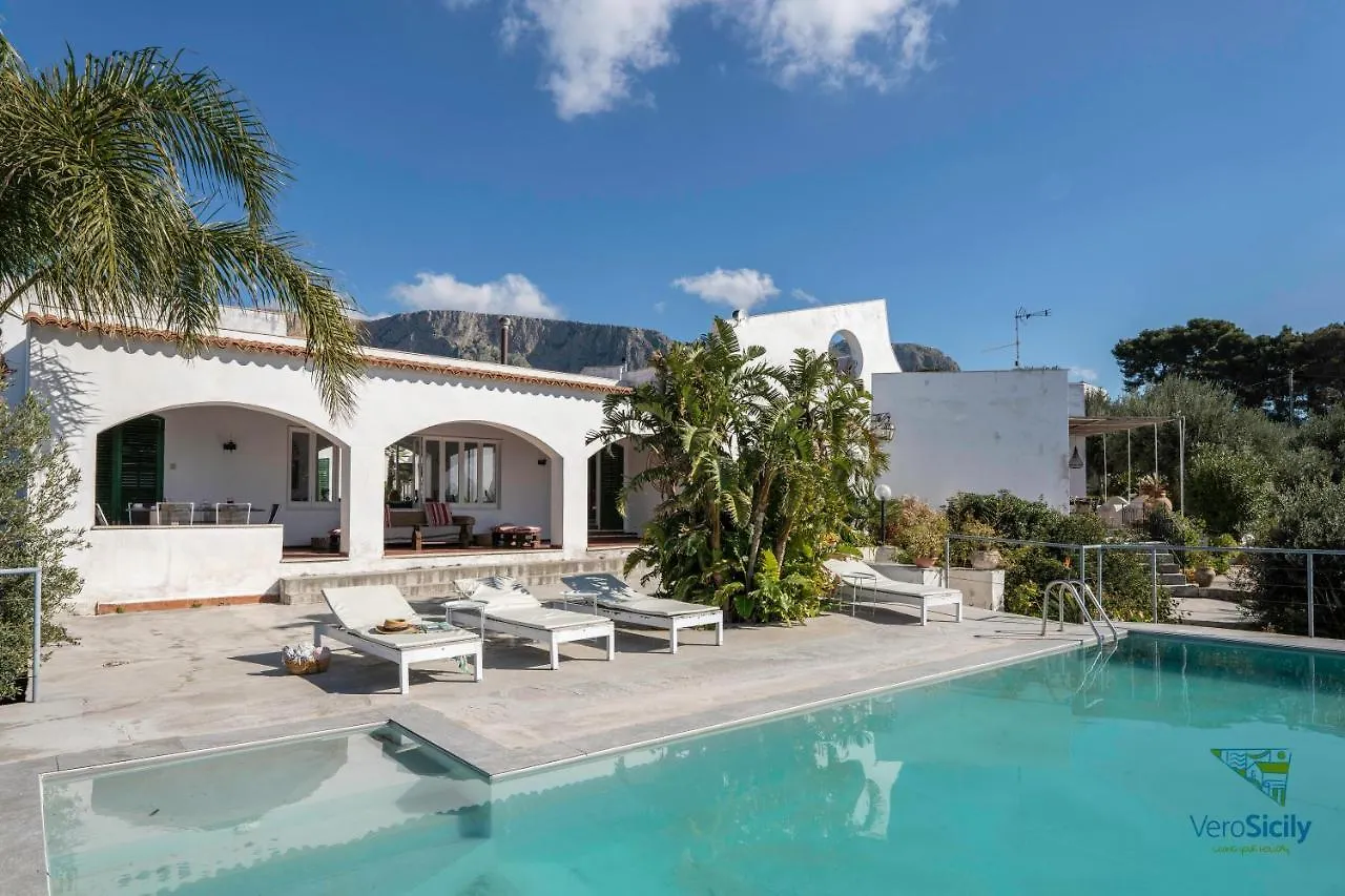 Villa Giacona Venuti Terrasini Italië