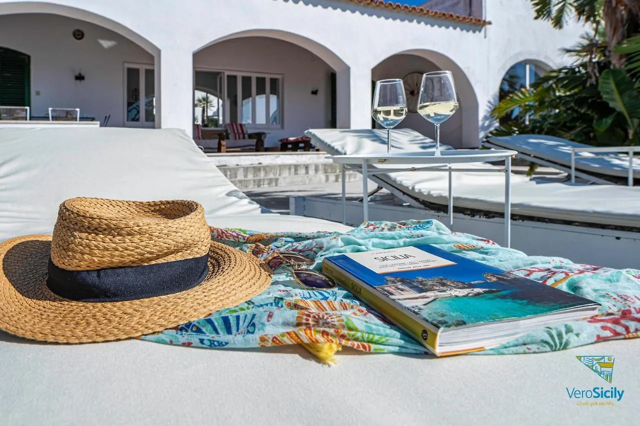 Villa Giacona Venuti Terrasini Italië