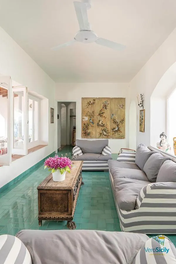 Villa Giacona Venuti Terrasini